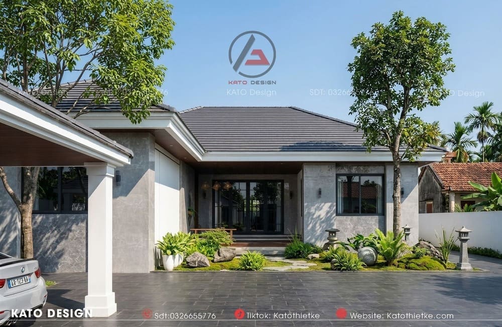 Khoảng sân rộng được lát đá chống trượt