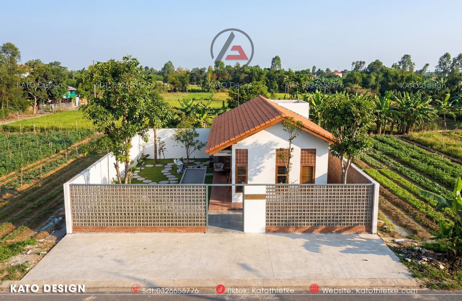Mái Thái thanh thoát giữa khu vườn xanh Mái Thái thanh thoát giữa khu vườn xanh