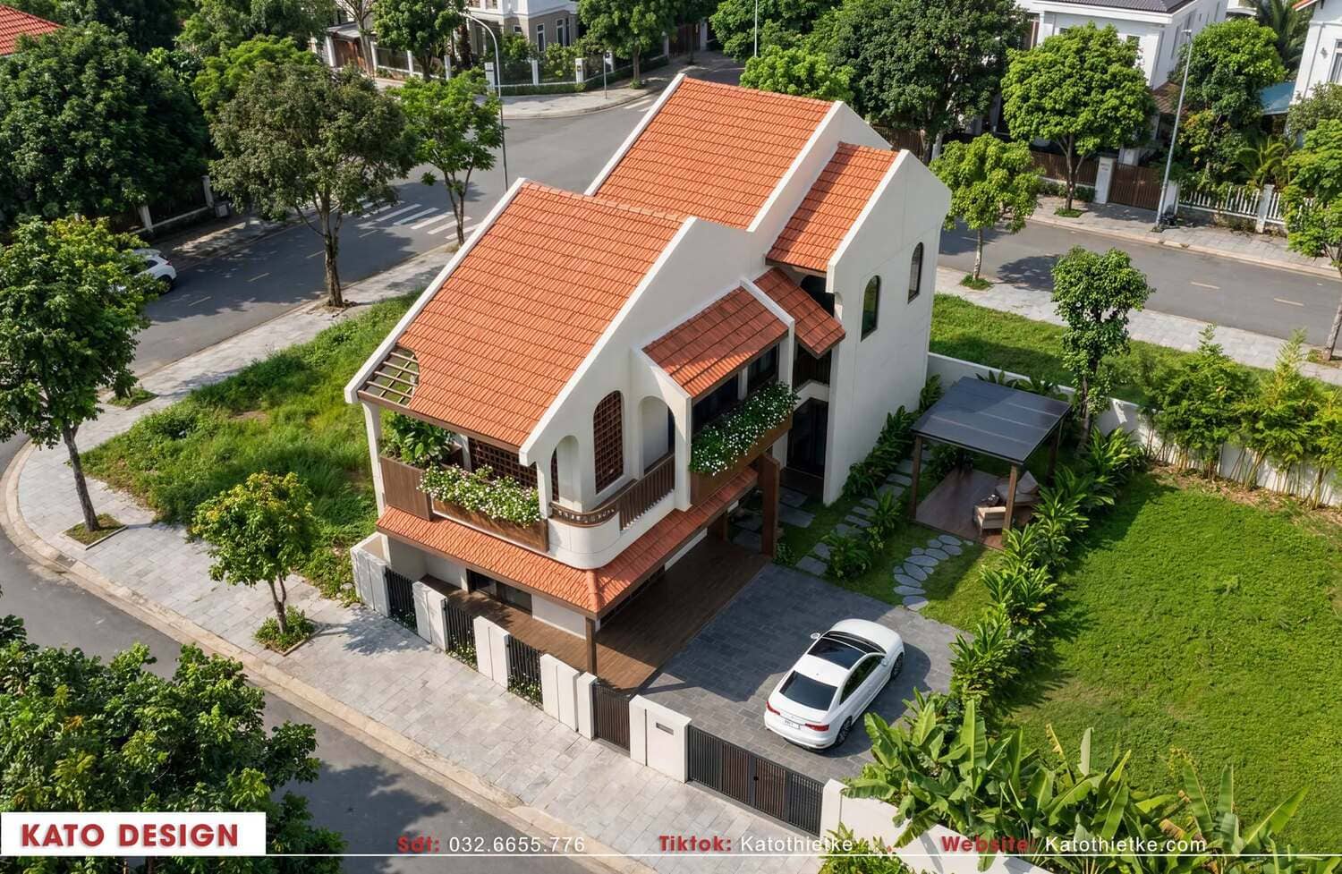 Nhà 2 tầng sử dụng mái ngói đỏ làm điểm nhấn cho tổng thể kiến trúc